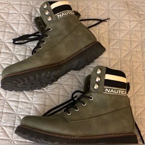 Nautica Boots Size 9.5 Great Shoes Gray-Olive Solid Women’s BOOT Black Laces!